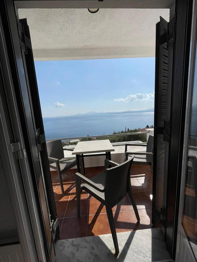Yannis Apartments Barbati Exterior foto